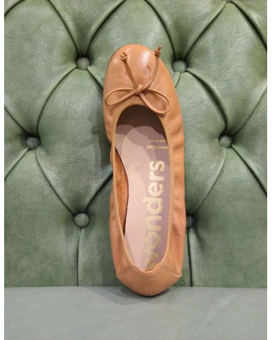 Leather flats for womens, Wonders A61112