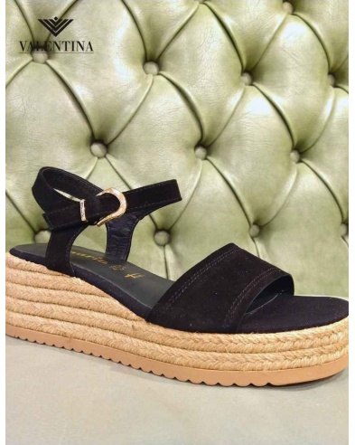 Wedge sandals in genuine suede leather